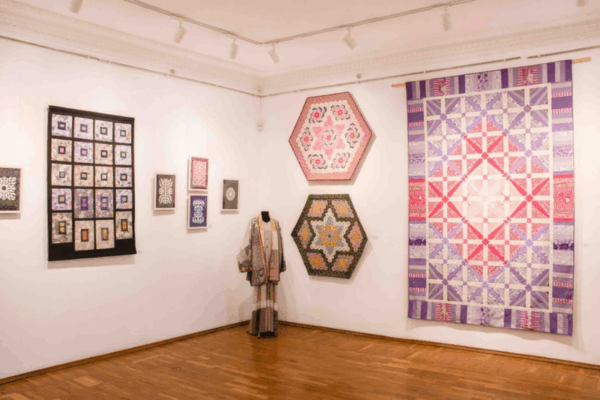 Ювілейна виставка Лариси Шейх-Афоніної «Візерунки спогадів» у Черкасах