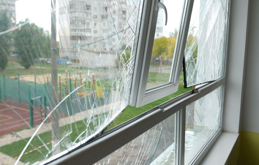 Канів після обстрілу: як ліквідовують наслідки ракетно-дронового удару