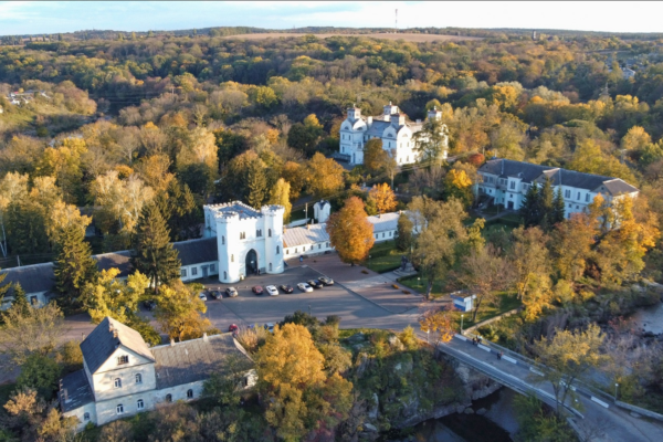 Палац князів Лопухіних-Демидових: архітектурна спадщина